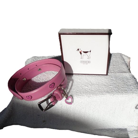 NEW COACH PINK SMOOTH LEATHER HEART CHARMS DOG PET COLLAR 8848 SIZE EXTRA LARGE - Picture 1 of 14